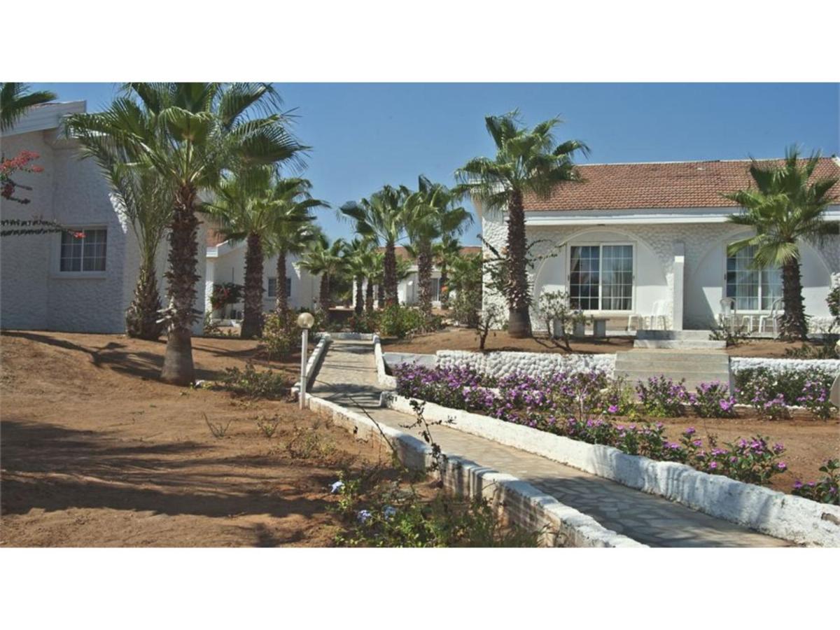 Long Beach Villas Famagouste Extérieur photo